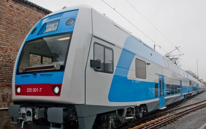 «Укрзалізниця» выводит на маршрут новый двухэтажный поезд Skoda