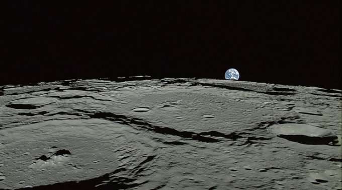 Японский спутник показал, как Земля восходит над Луной. Видео
