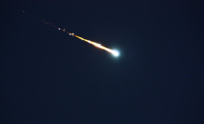 В Британии упал метеорит. Видео
