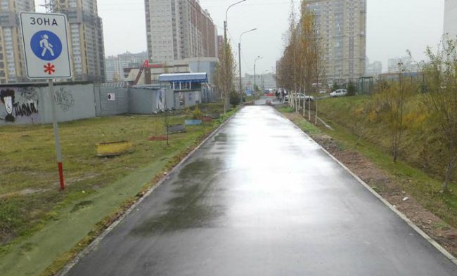 В Петербурге вместо ремонта дорогу исправили программой Photoshop
