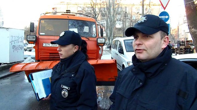 Во Львовской области полиция преследовала снегоуборочную машину