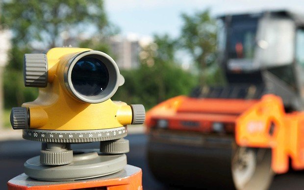 Кабмин ввел обязательный контроль за качеством украинских дорог по международным стандартам