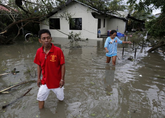 Последствия тайфуна, ударившего по Филиппинам. Фото