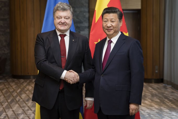 Китай готов помочь Украине в преодолении кризиса