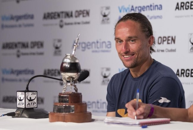 Долгополов выиграл турнир в Буэнос-Айресе
