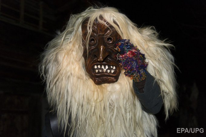 Карнавал "чудовищ" в Швейцарии. Фото
