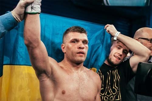 Украинец Деревянченко одержал десятую победу на профи-ринге