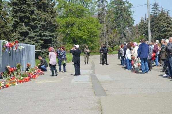 Одесситы почтили память погибших 3 года назад в "Доме профсоюзов"
