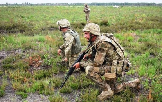 В зоне АТО неспокойно: двое бойцов ВСУ получили ранения