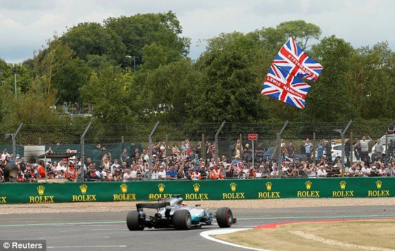 Формула-1: Хэмилтон в пятый раз выиграл Гран-при Великобритании