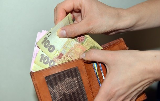 Мужчинам в Украине платят больше чем женщинам - Госстат