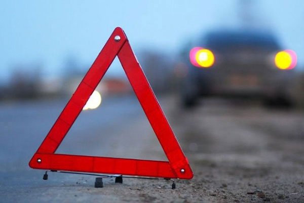 Серьезная авария на Николаевщине: автобус слетел в кювет и перевернулся