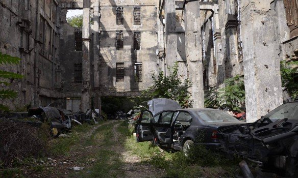 В Николаеве обнаружили "кладбище" немецких автомобилей