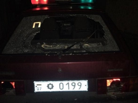 На Закарпатье супруги разбили автомобиль полицейских