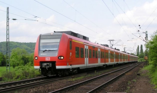 Германия хочет "втюхать" Украине 100 списанных поездов