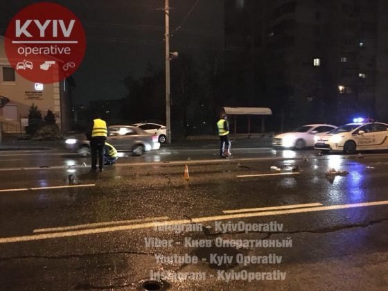 Смертельное ДТП Киеве: Volkswagen сбил двух человек и скрылся