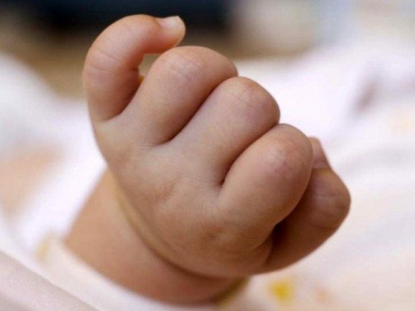 На Закарпатье женщина зарезала двухлетнюю дочь
