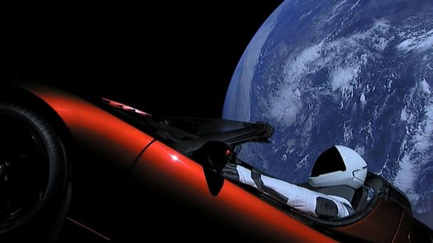 Вместе с Tesla в космос отправили секретный груз