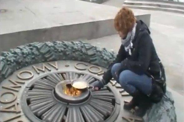 Яичница на «Вечном огне» обошлась Украине в 4 000 евро