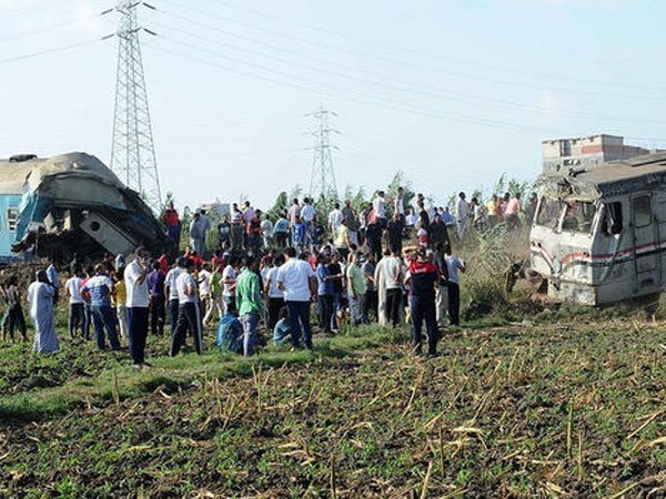 В Египте столкнулись поезда: десятки погибших
