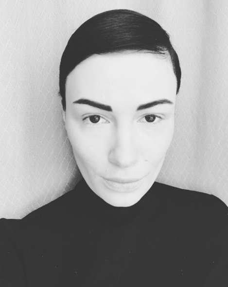 Анастасия Приходько показала фото без макияжа
