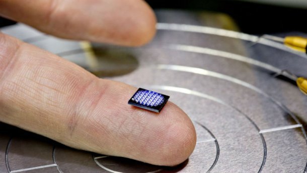 IBM представила самый маленький компьютер в мире