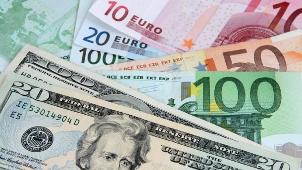 Официальный курс валют: евро подорожал на 21 копейку