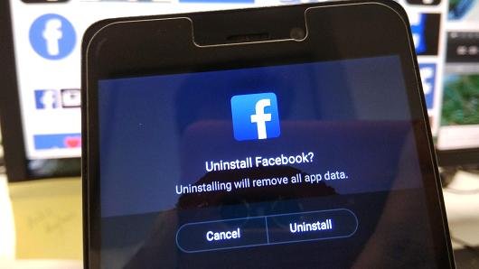 Facebook вводит новые функции по сохранению приватности данных