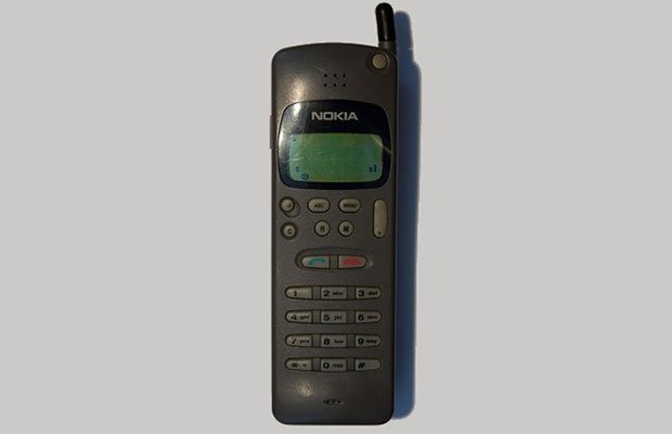 Nokia готовит очередной ремейк телефона 1994 года