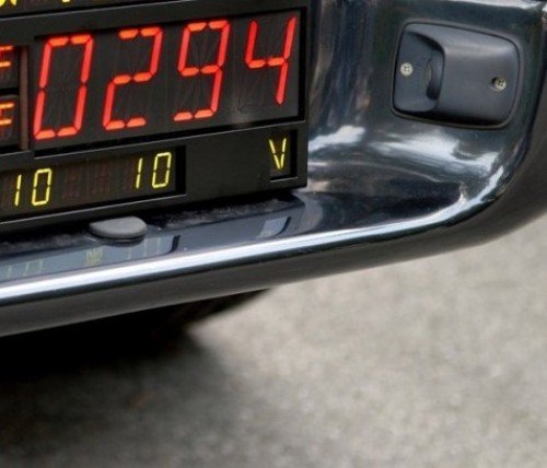 Номерные знаки «научат» защищать авто от угона