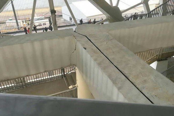 Трещина необходима: в России оправдываются за разваливающийся стадион ЧМ-2018