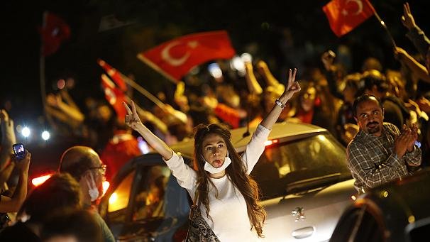 В Турции 104 военных осудили за попытку совершить государственный переворот