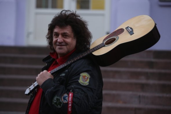 «Страна идет не туда»: еще один украинский артист готов стать президентом