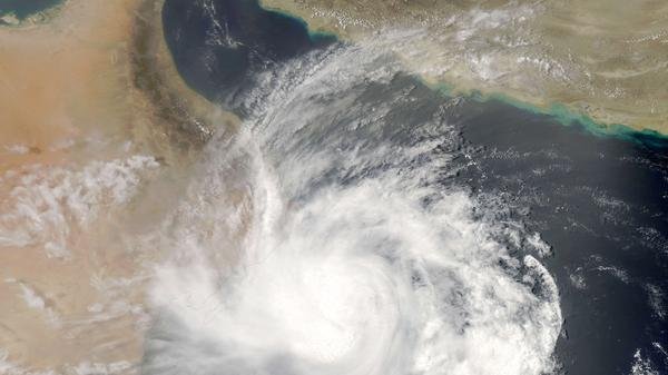 Разрушительный циклон в Омане: есть сообщения о погибших