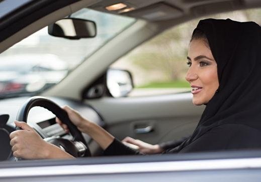 Женщины Саудовской Аравии оседлали автомобили