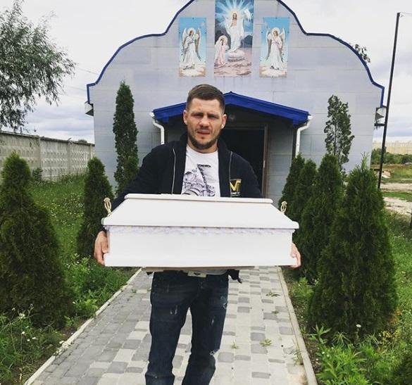 У известного украинского боксера умер сын
