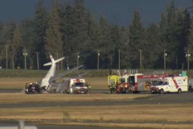 На авіашоу в Канаді розбився літак з п'ятьма людьми