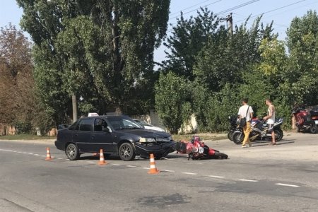 ДТП у Вінниці: автомобіль «поцілував» мотоцикл