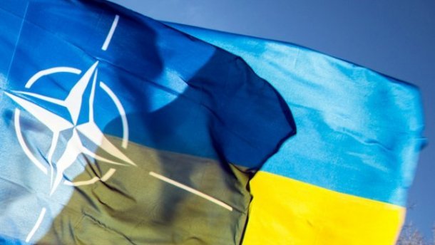 Як вплинуть зміни до Конституції на життя простих українців