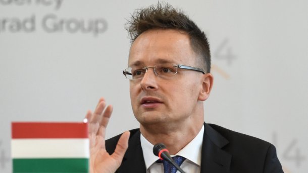Угорщина виступила проти продовження санкцій ЄС стосовно РФ