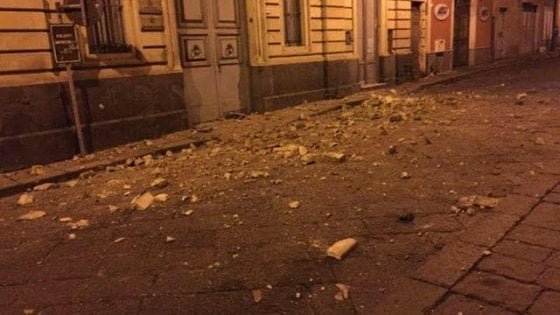 Потужний землетрус понівечив Сицилію