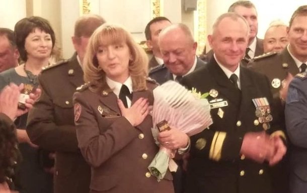 Порошенко вперше надав жінці звання генерала