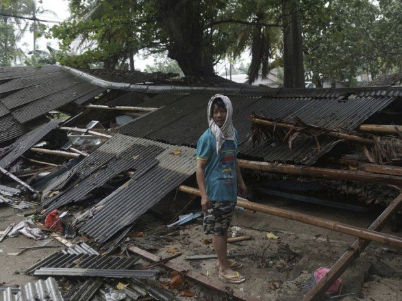 Цунамі в Індонезії: загинуло 62 людини