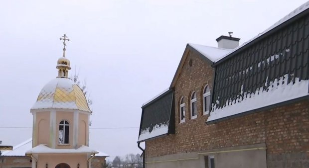 На Львовщине у московского попа обнаружили арсенал оружия: мог взорвать церковь вместе с людьми