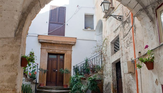 Вілли за 1 євро: в Італії розпродають сицилійські будинки