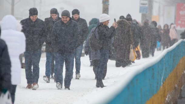 Зима знову на коні: синоптики розповіли про погодну "поведінку" в Україні