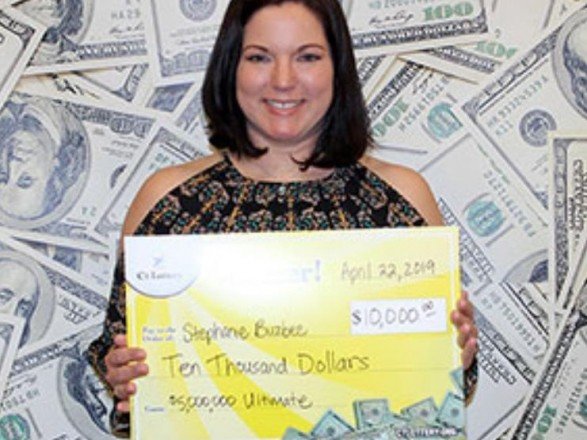 Безробітна американка двічі виграла у скретч-лотерею