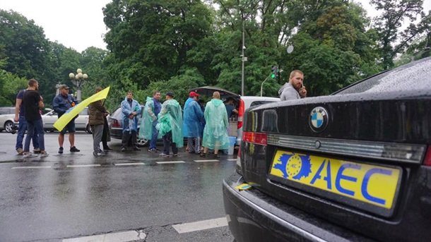 У Києві протестувальники висунули Зеленському нову вимогу