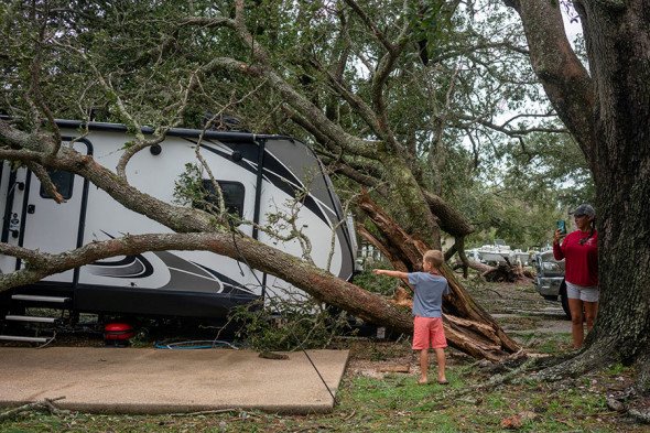 У США ураган «Саллі» викликав потужні повені. Відео