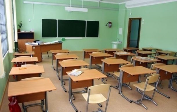 В Міносвіти закликають школи на два тижні перейти на дистанційне навчання